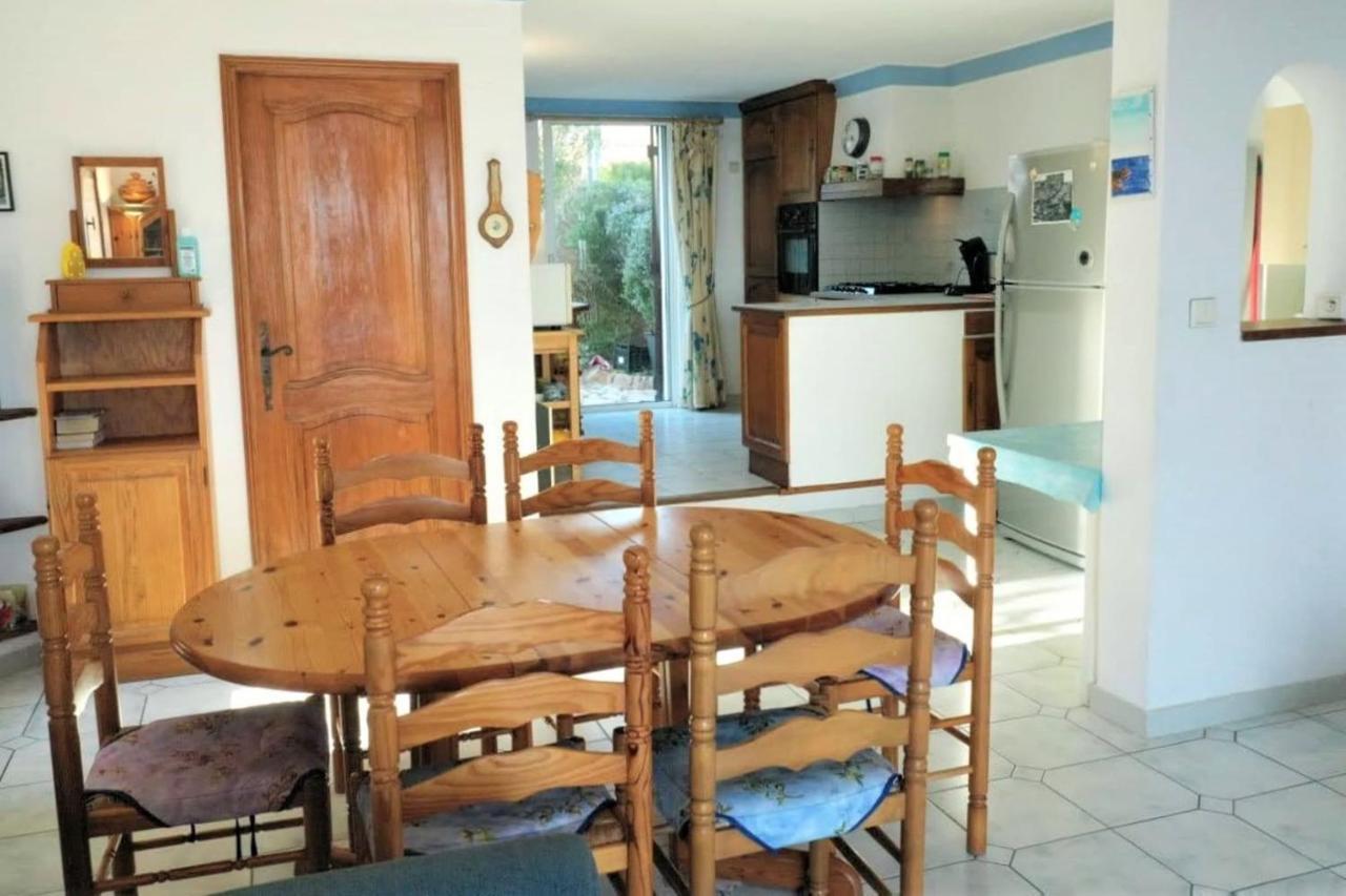 Villa Waterfront House With Sea View à Saint-Raphaël Extérieur photo